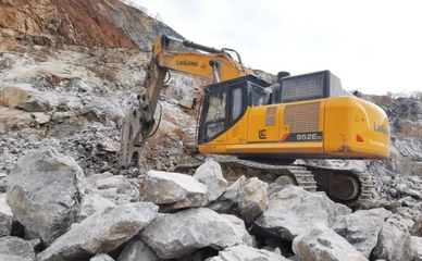 安徽用戶馮老板:從嘗試到忠實,柳工挖掘機憑實力晉升&ldquo;礦山之星&rdquo;