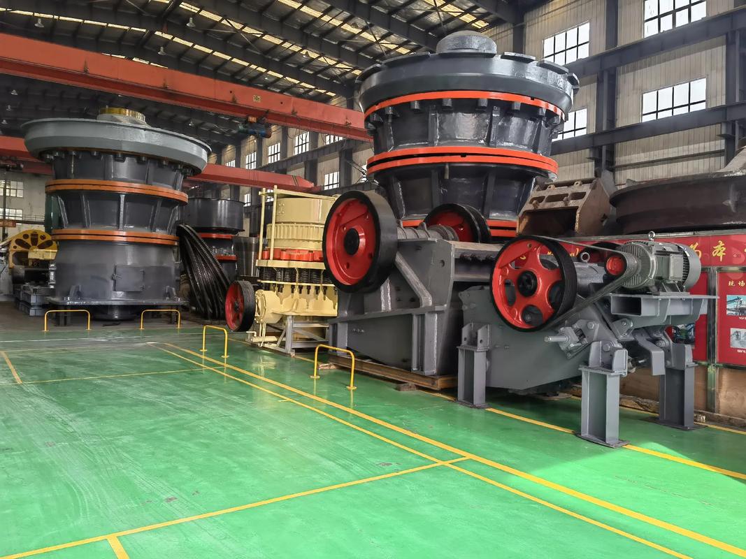 砂石生產(chǎn)線全套設(shè)備 #礦山機(jī)械設(shè)備 #圓錐破碎機(jī) #專業(yè)的