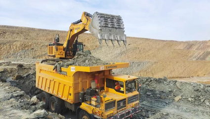 再斬千萬訂單！柳工礦用寬體車征戰(zhàn)廣袤礦區(qū)，引領礦山設備新篇章