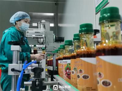 “鎮(zhèn)”興路上②丨“味都楊安”躋身調(diào)味品賽道TOP1 百億產(chǎn)業(yè)“調(diào)”出鄉(xiāng)村振興“好味道”