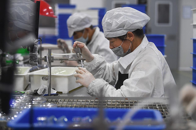 鏡中看世界 丹陽，全球最大鏡片產地的崛起與廣告業務新機遇